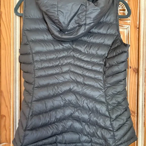 Bernardo Down  Puffer vest with hood - Picture 4 of 5